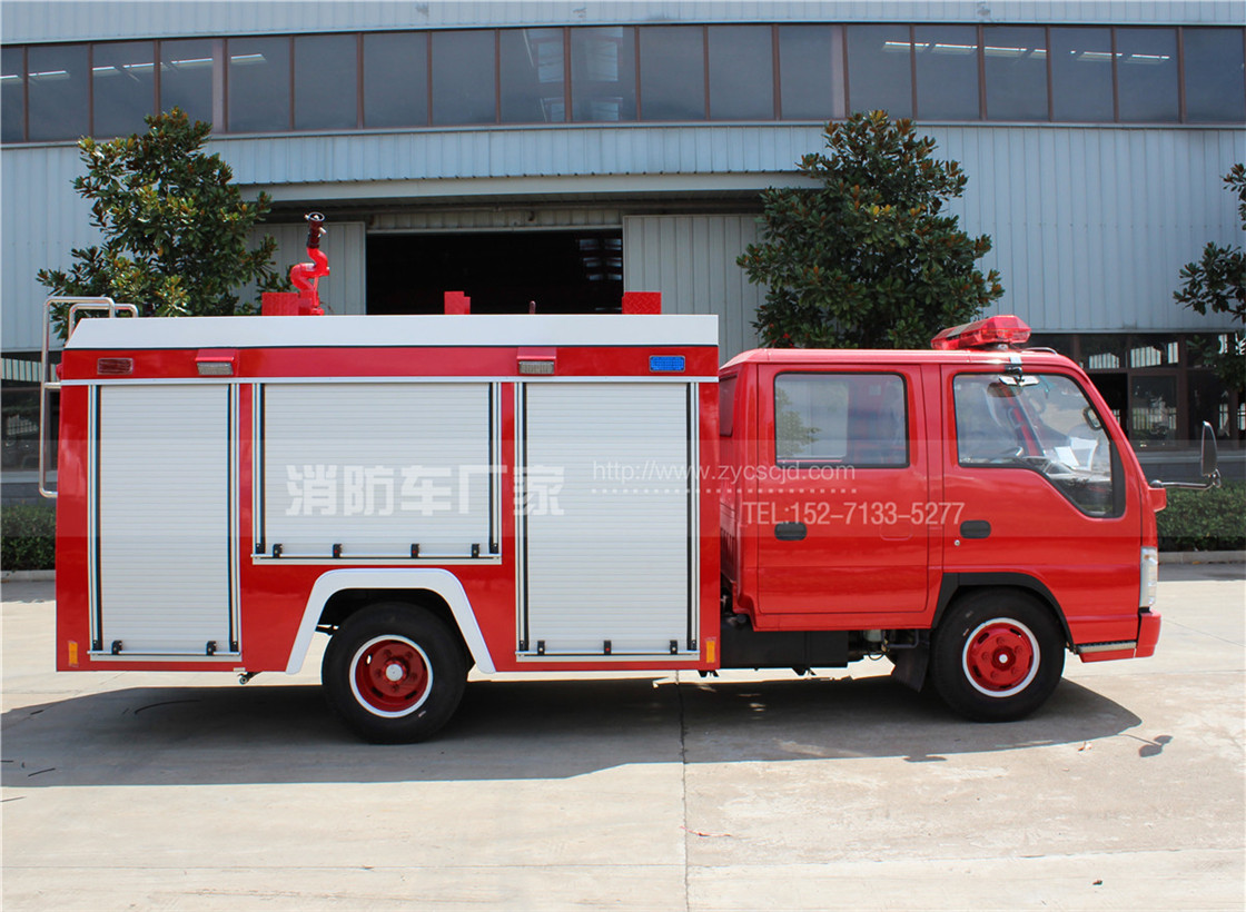 【五十铃】100P 2吨水罐消防车