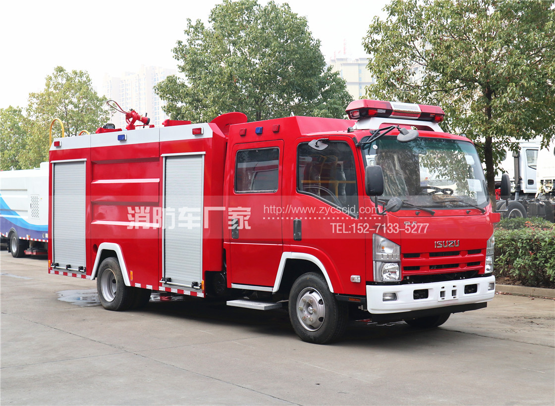 【五十铃】700P 3.5吨水罐消防车