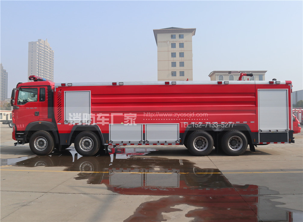 国六重汽24吨水罐消防车