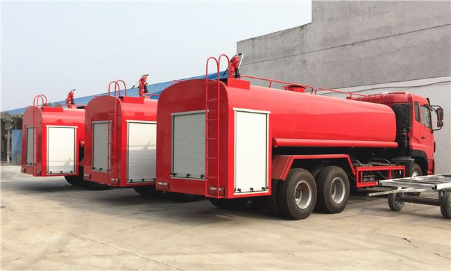 25吨供水消防车