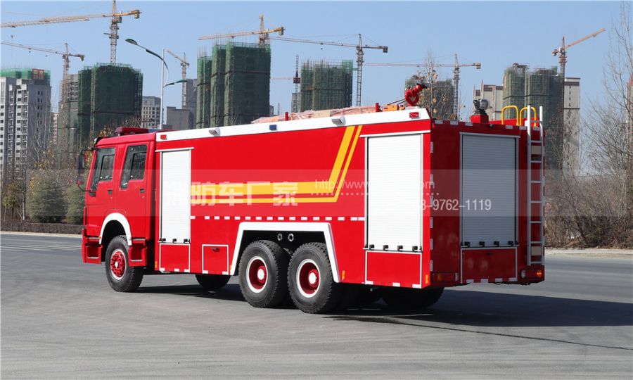 重汽16吨水罐消防车