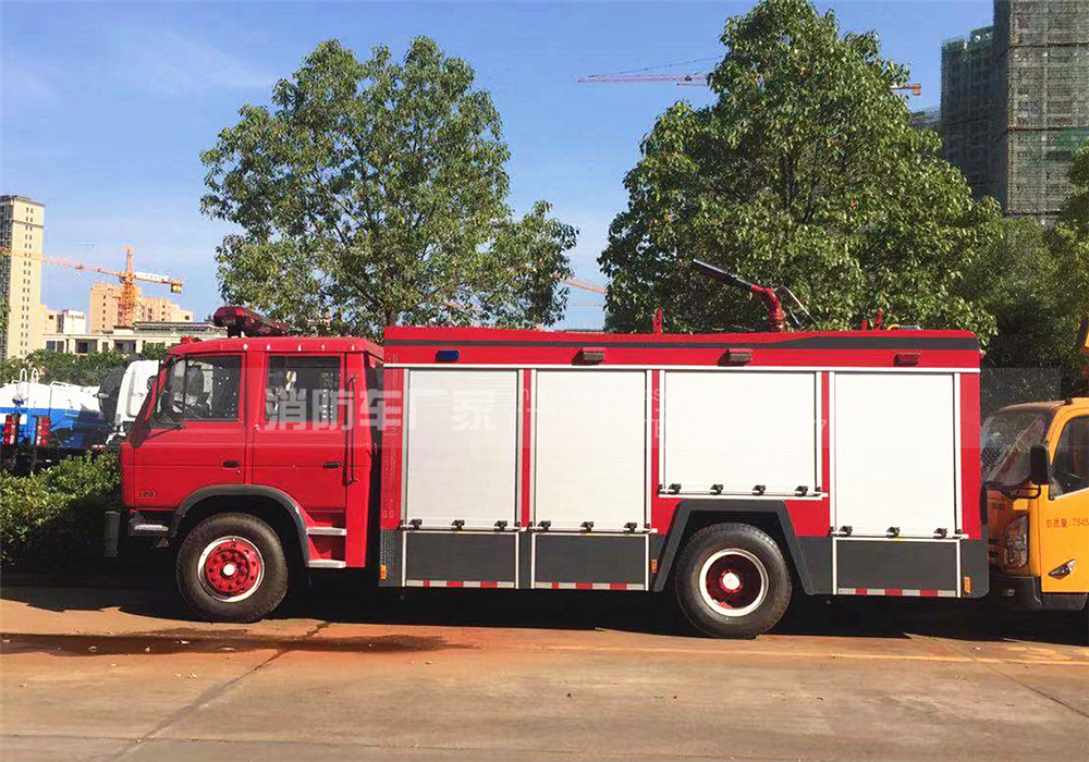 东风153水罐消防车 东风153水罐消防车